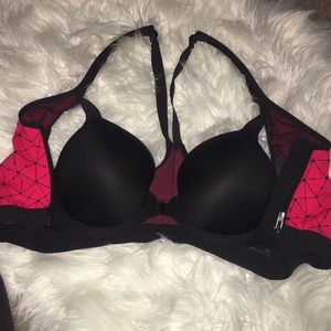 Victoria's Secret Intimates & Sleepwear - Victoria Secret Sports Bra Victoria's Secret Intimates & Sleepwear - Victoria Secret Sports Bra